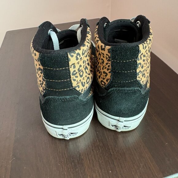 Vans Filmore Hi Top Leopard Print shoe - womens sz 9 - Picture 3 of 4